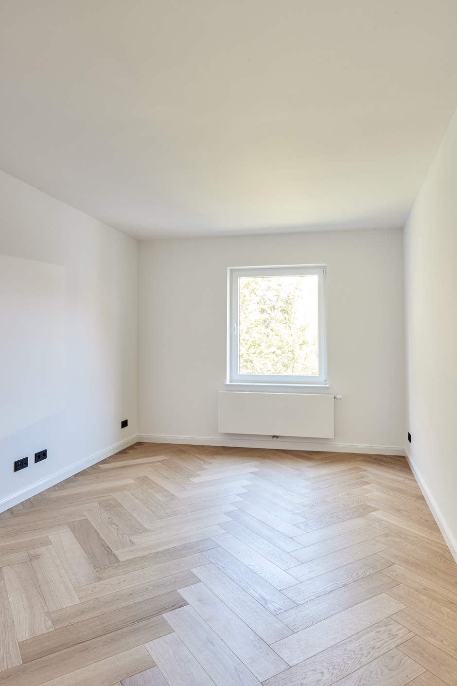 Zimmer_2-Schlafzimmer - 3-Zimmerwohnung mit großem Balkon, Einbauküche und Tageslicht Badezimmer – Hannover List