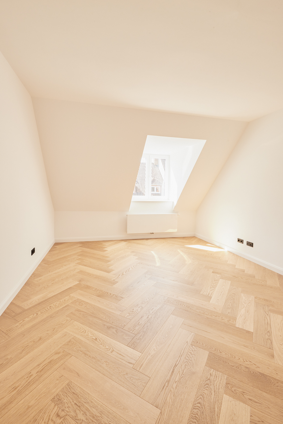 Wohnzimmer_ - 3-Zimmerwohnung mit großem Balkon, Einbauküche und Tageslicht Badezimmer – Hannover List