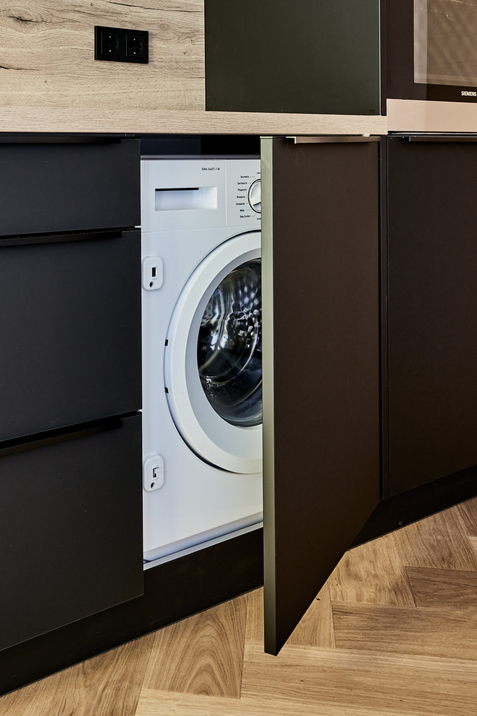 Küche-Detail_3 - 3-Zimmerwohnung mit großem Balkon, Einbauküche und Tageslicht Badezimmer – Hannover List