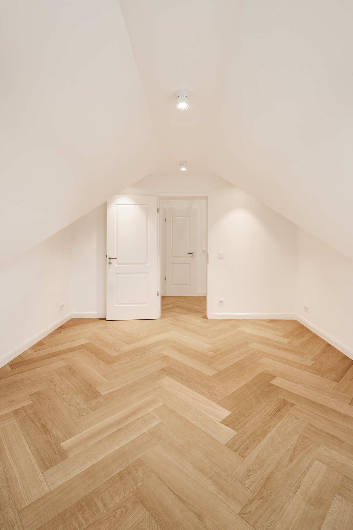 Raum 2 - Erstbezug – Penthouse mit Zwei Terrassen und exklusiver Ausstattung