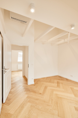 Schlafzimmer mit Klimaanlage - Erstbezug – Penthouse mit Zwei Terrassen und exklusiver Ausstattung