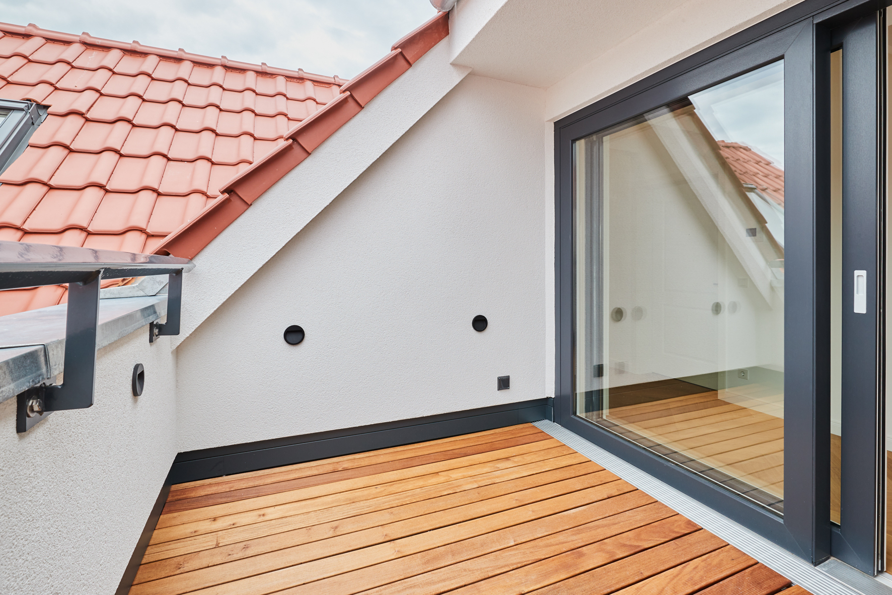 Detail-Terrasse - Erstbezug – Penthouse mit Zwei Terrassen und exklusiver Ausstattung