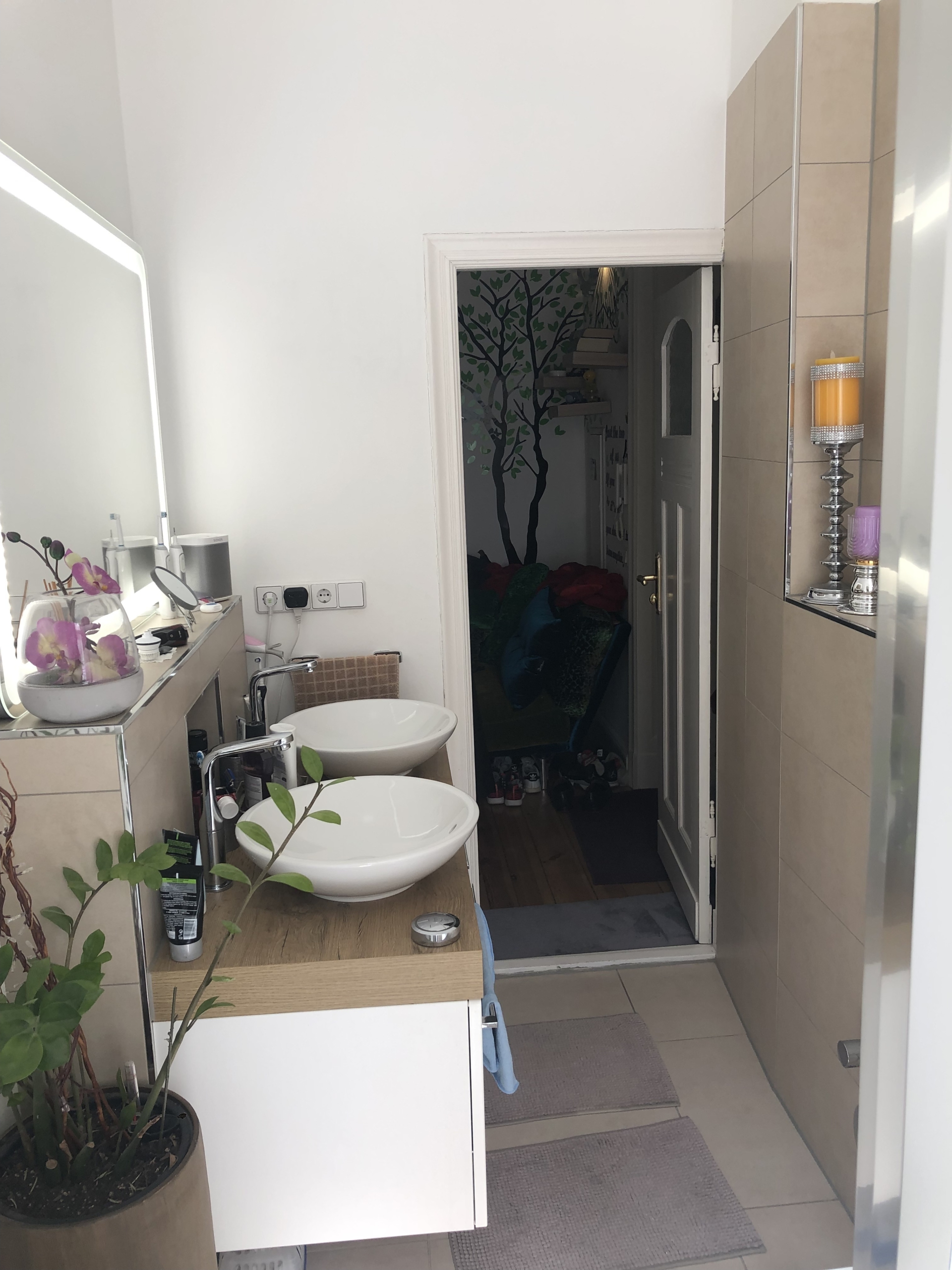 Doppel-Waschbecken - *VERKAUFT* 3-Zimmer Erdgeschosswohnung in Schöneberg