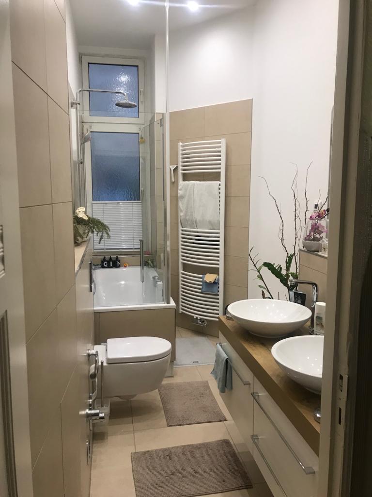 Badezimmer - *VERKAUFT* 3-Zimmer Erdgeschosswohnung in Schöneberg