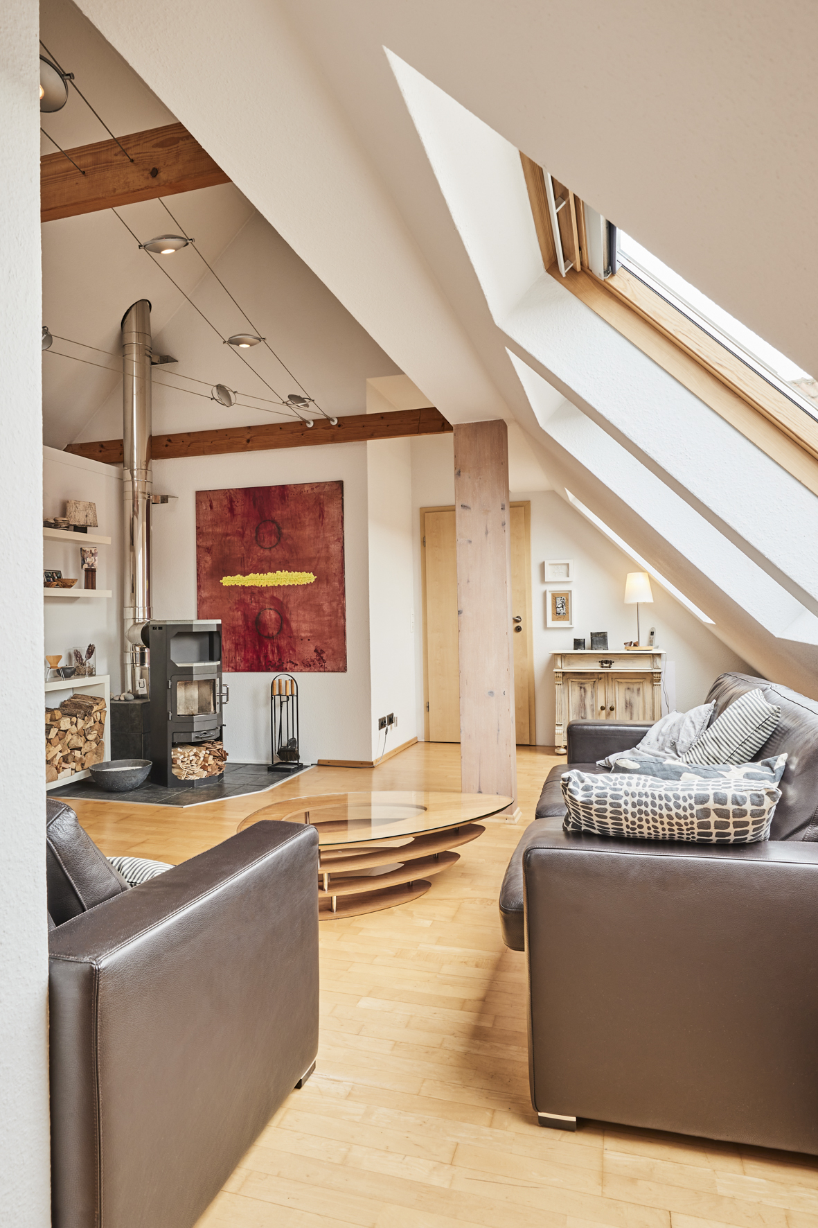 Wohnzimmer - **Verkauft**Exklusive 4-Zimmer-Maisonette Wohnung in der Südstadt am Stephansplatz mit zwei Bädern