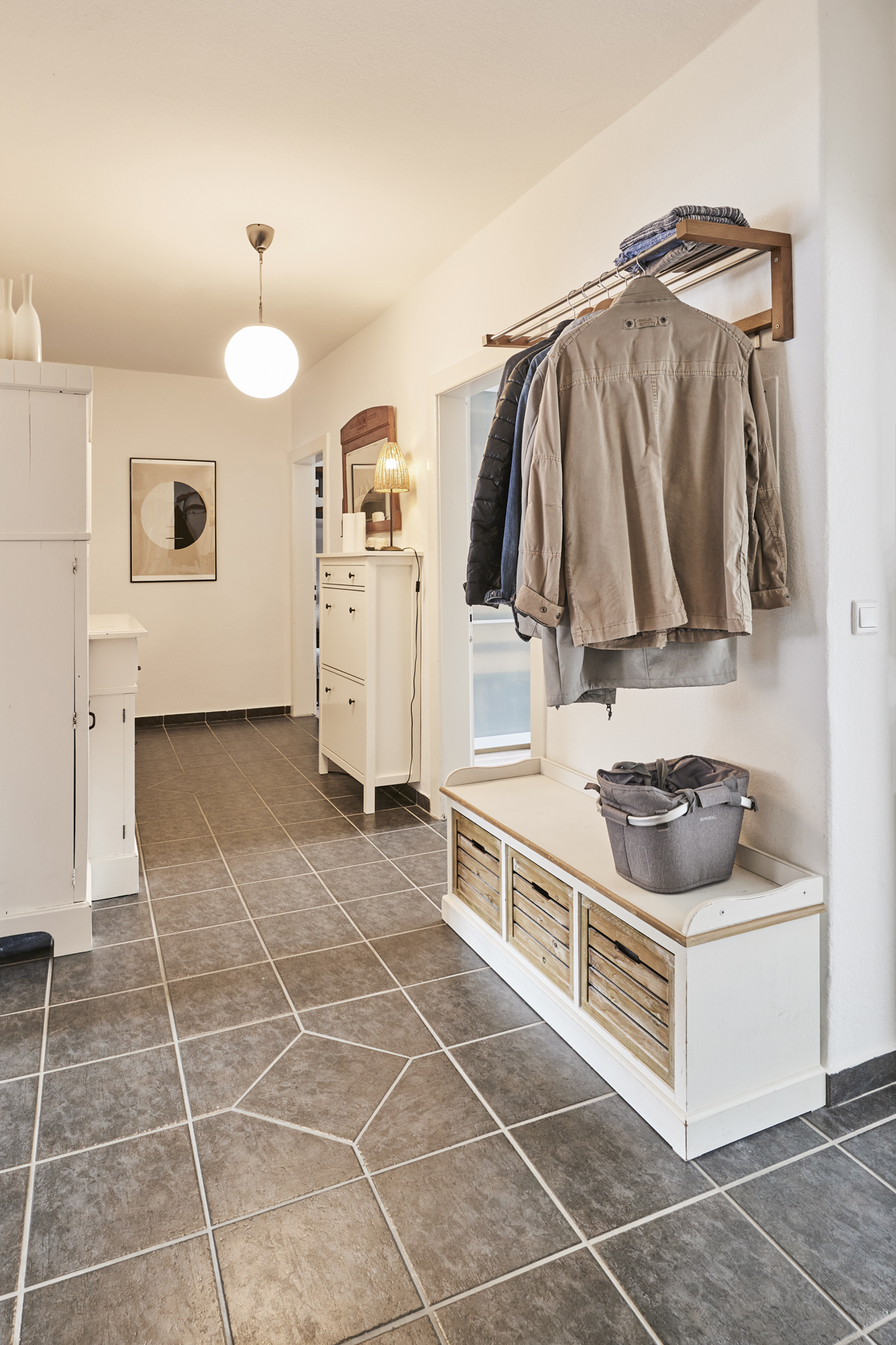 Flur im 4.OG - **Verkauft**Exklusive 4-Zimmer-Maisonette Wohnung in der Südstadt am Stephansplatz mit zwei Bädern