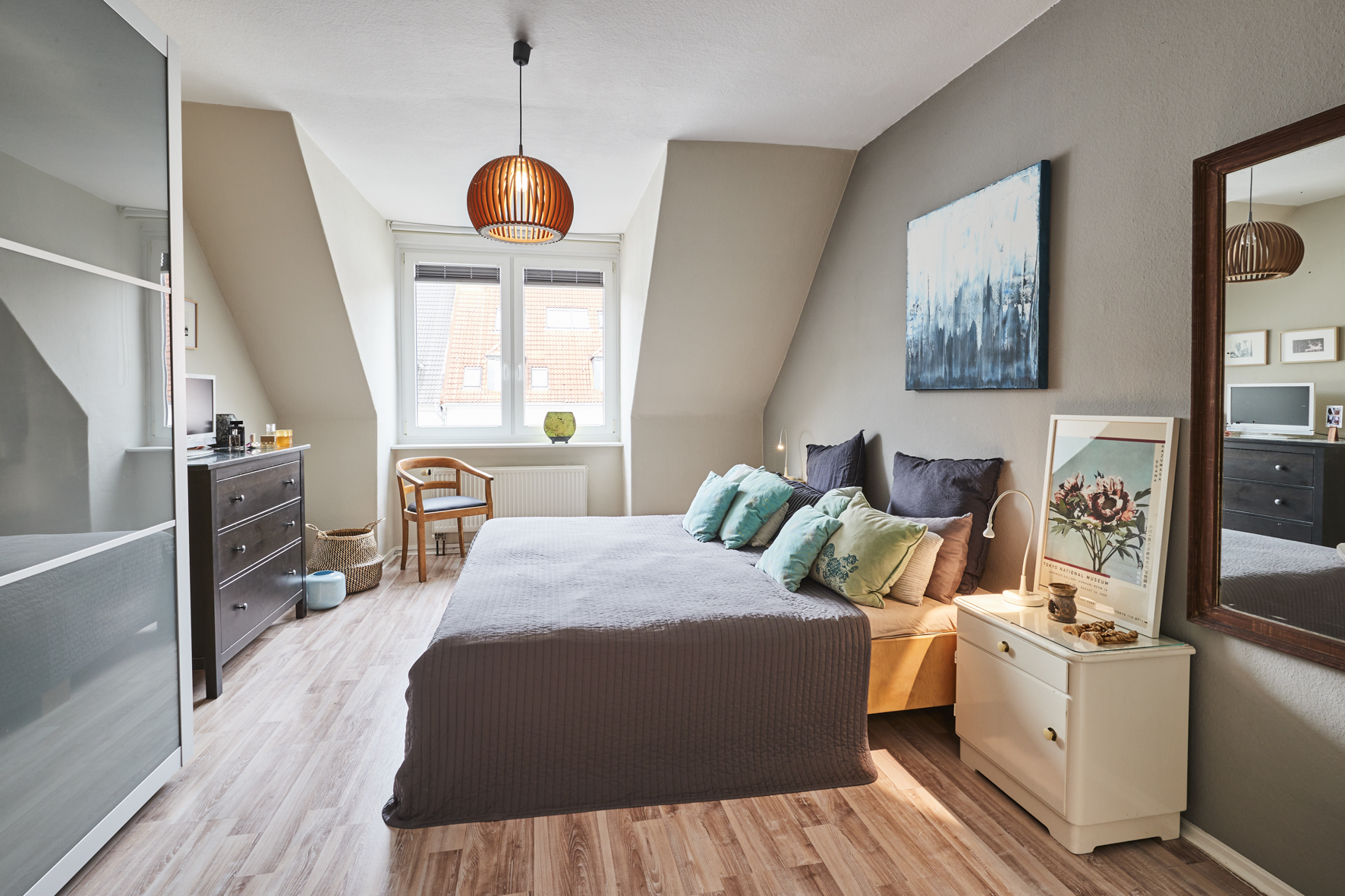 Schlafzimmer - **Verkauft**Exklusive 4-Zimmer-Maisonette Wohnung in der Südstadt am Stephansplatz mit zwei Bädern