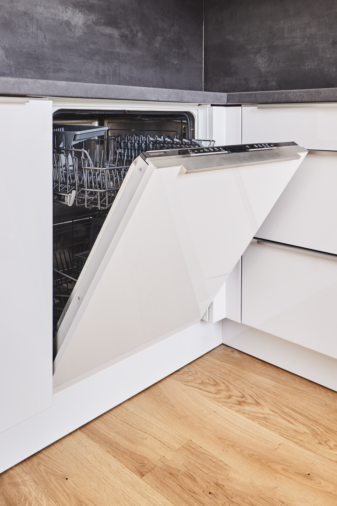 Detail_Geschirrspüler - Saniertes 2-Zimmerapartment in Bestlage – Nordstadt Hannover