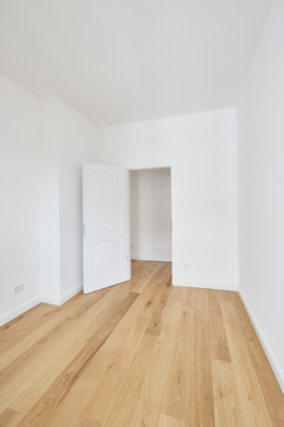 Schlafzimmer - Saniertes 2-Zimmerapartment in Bestlage – Nordstadt Hannover