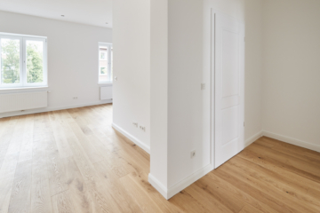 Blick in das Wohnzimmer - Saniertes 2-Zimmerapartment in Bestlage – Nordstadt Hannover