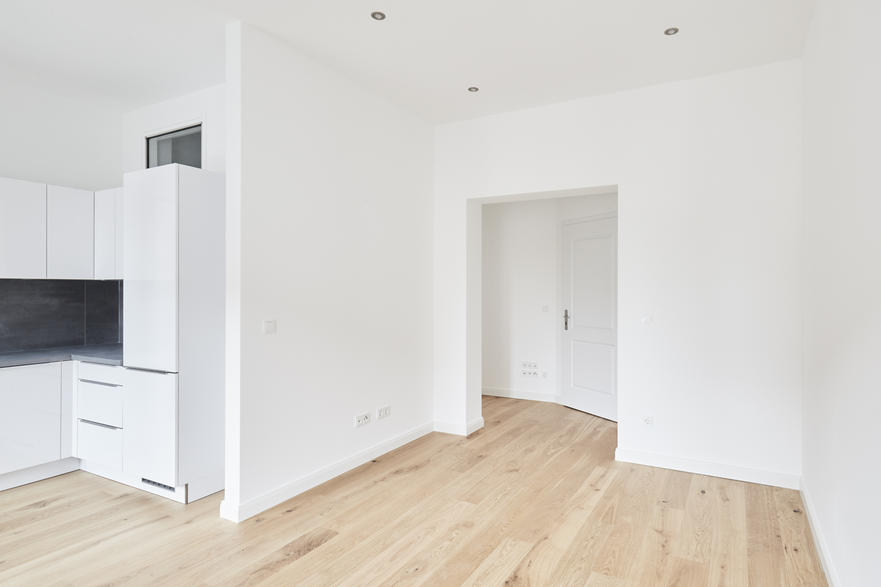 Zugang zum Flur - Saniertes 2-Zimmerapartment in Bestlage – Nordstadt Hannover