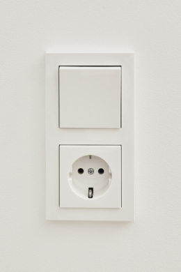 Detail-Schalter - 3-Zimmerwohnung mit Südwest Balkon und Einbauküche in Bestlage Hannover Mitte – Ersbezug