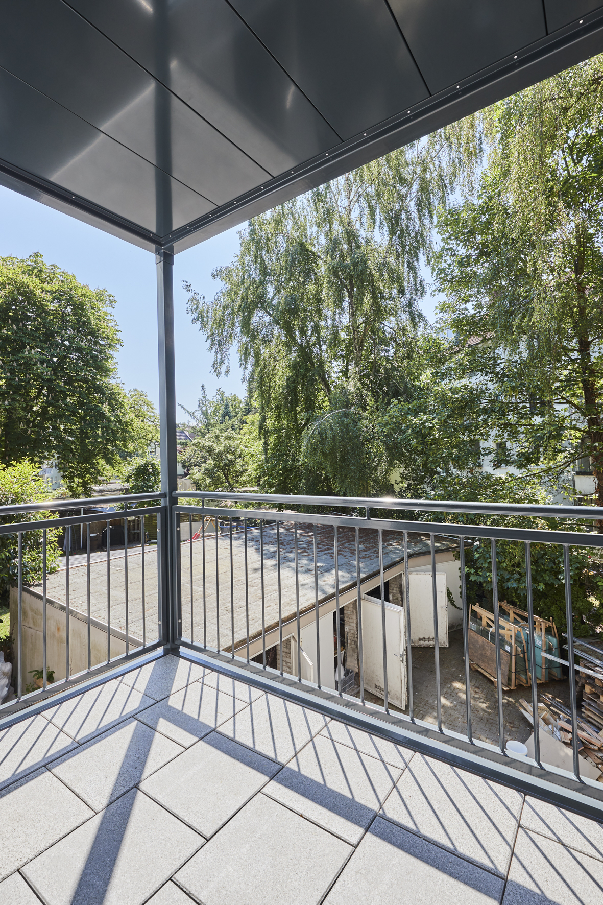 Balkon_1 - **verkauft**Traumhaftes 2-Zimmerapartment mit Balkon und Einbauküche in Bestlage Hannover