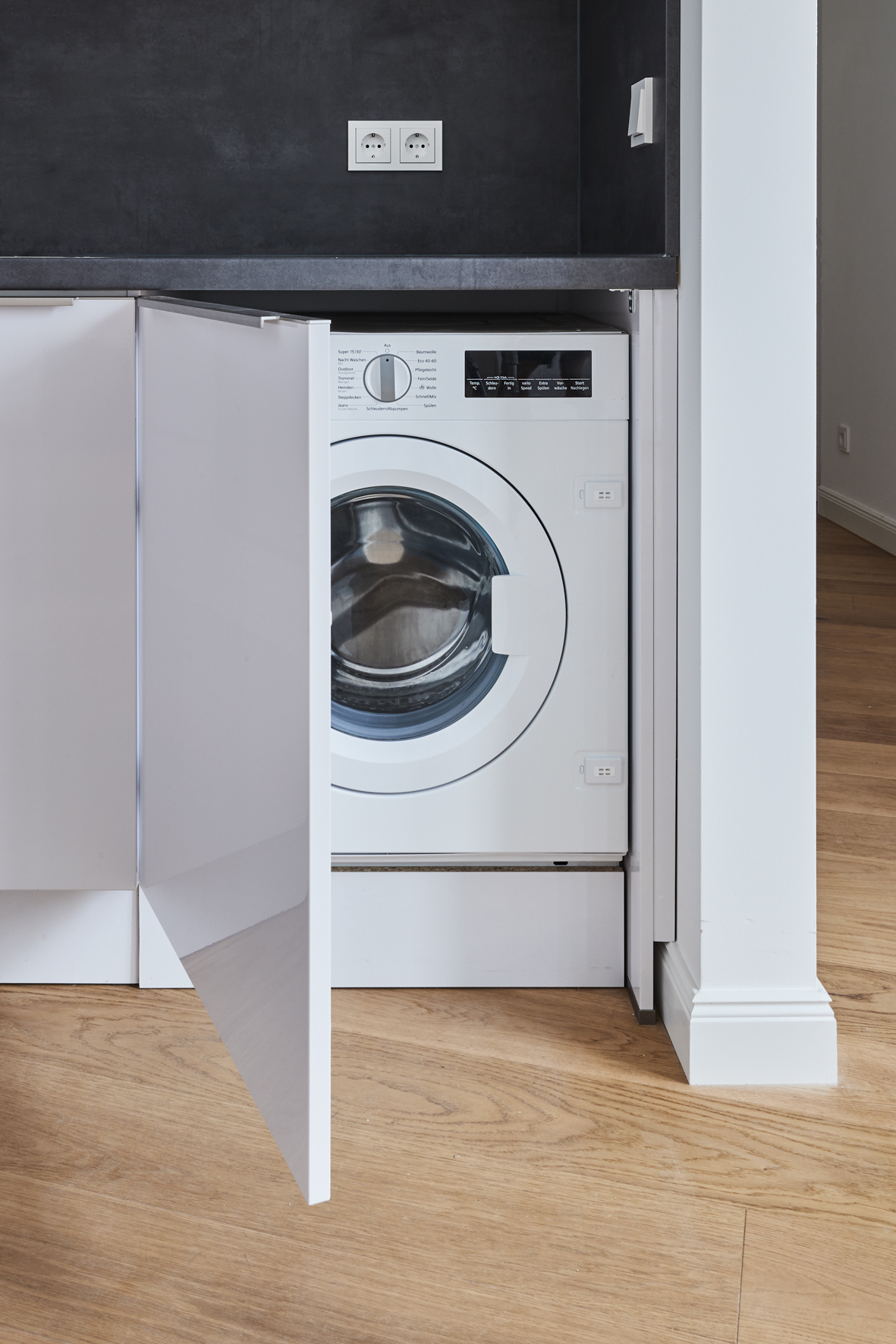 Detail Waschmaschine - 2-Zimmer mit Balkon und großer Einbauküche in der Nordstadt