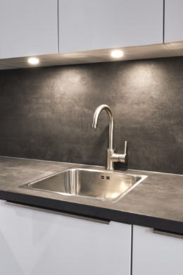 Detail Küche - 2-Zimmer mit Balkon und großer Einbauküche in der Nordstadt