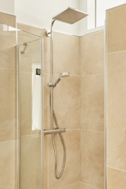 schöne Regendusche - Sanierte Eigentumswohnung in Bestlage – Nordstadt Hannover