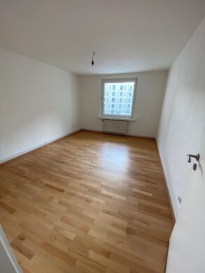 Helle und kompakte 3-Zimmerwohnung in Bestlage Hannover mit Stellplatz, 30161 Hannover, Etagenwohnung